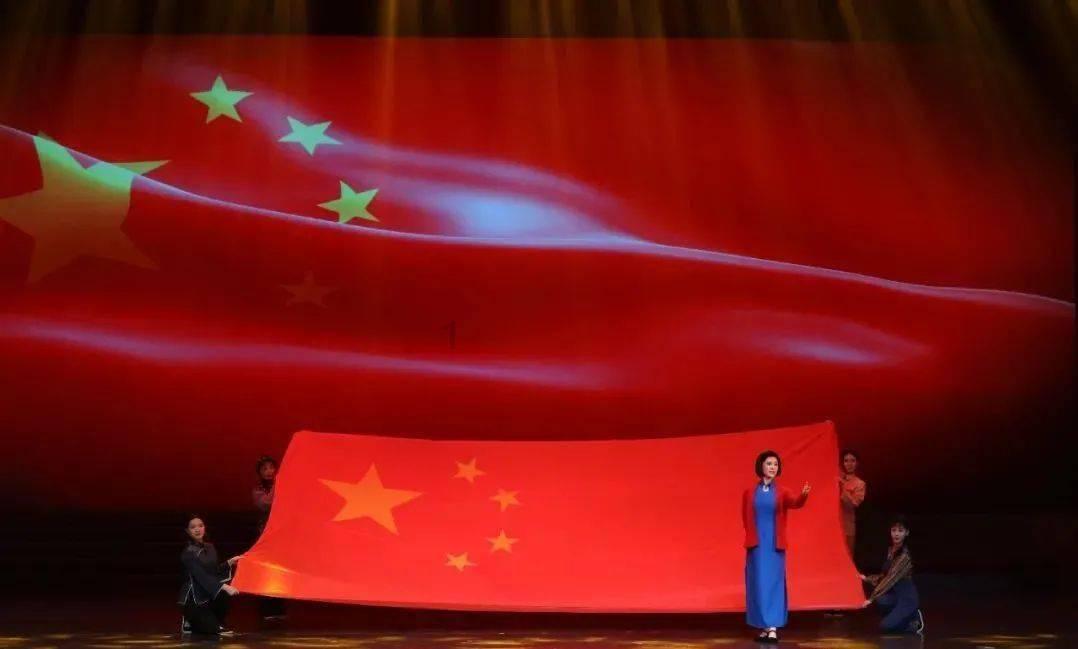 动保协会回应昆明动物园“猴猫共处”事件:猫被救出后会带回北京猫屋